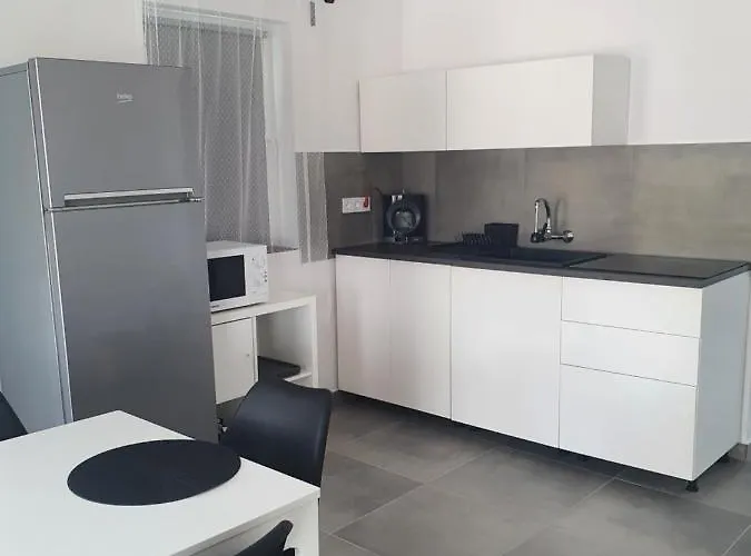 Tiszavirag Ueduelohaz *