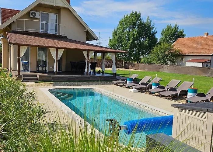 Tiszavirag Ueduelohaz *